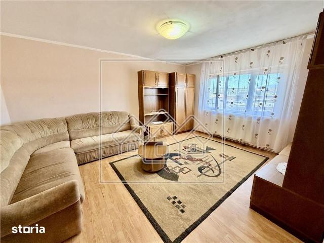 Apartament 3 camere de inchiriat, 2 balcoane, Zona Terezian