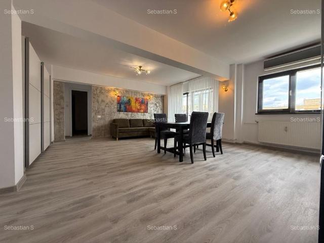 Apartament 3 camere de închiriat