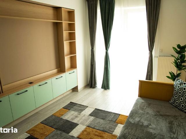 Apartament 3 camere de închiriat Unirii