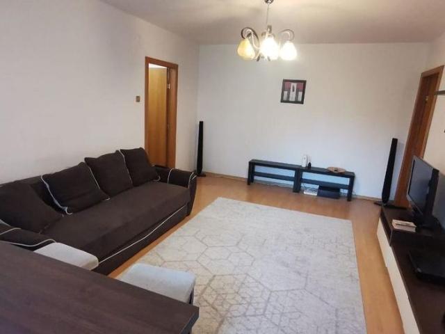 Apartament 3 camere de inchiriat, utilat complet, Drumul Taberei