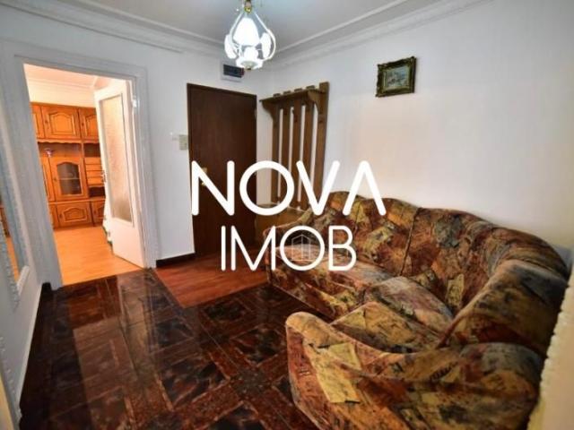 Apartament 3 camere de inchiriat Vasile Aaron