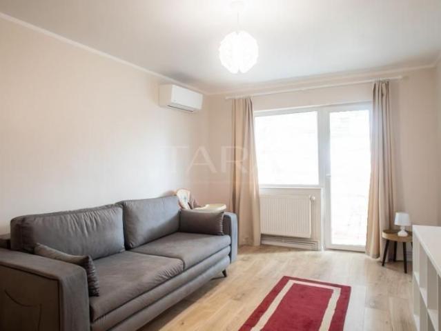 Apartament 3 camere de inchiriat zona Big