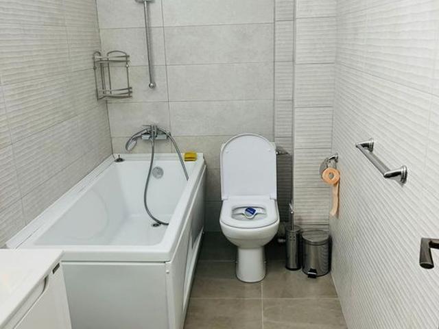 Apartament 3 camere de închiriat — Zona Centrală, Tg. Cucu Podu de Fi