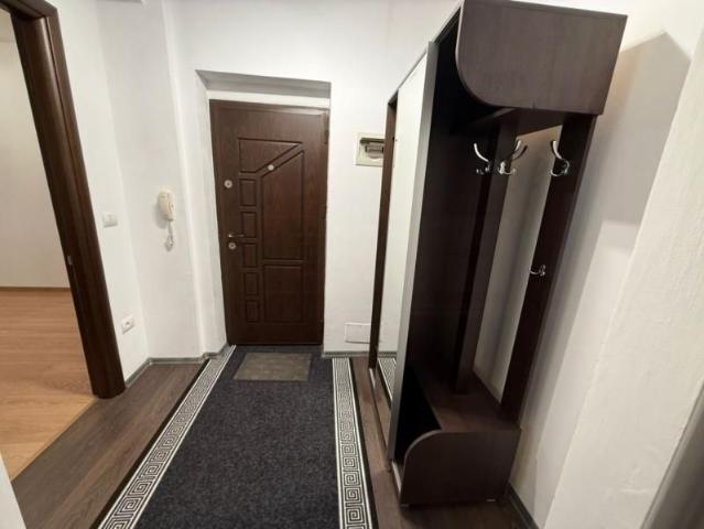 Apartament 3 camere de inchiriat | Zona centrala | Etaj 1