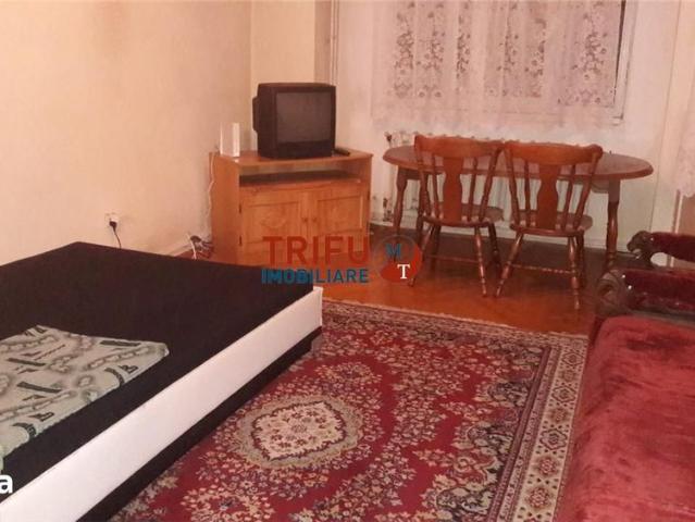 Apartament 3 camere de inchiriat zona Cetate