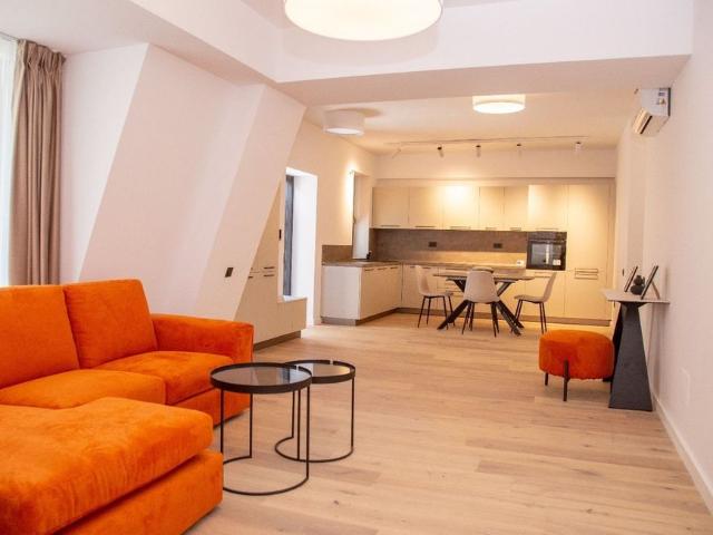 Apartament 3 camere de inchiriat zona Herastrau