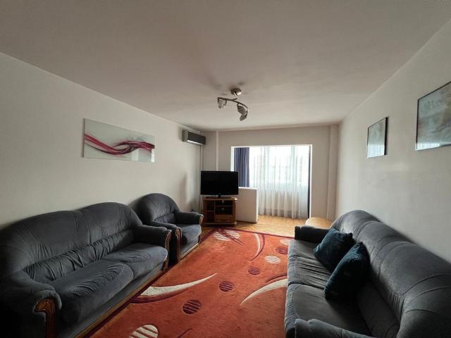 Apartament 3 camere de închiriat – Zona Iulius Mall