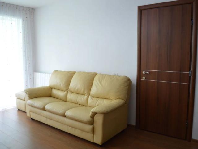 Apartament 3 camere de închiriat – Zona Titan