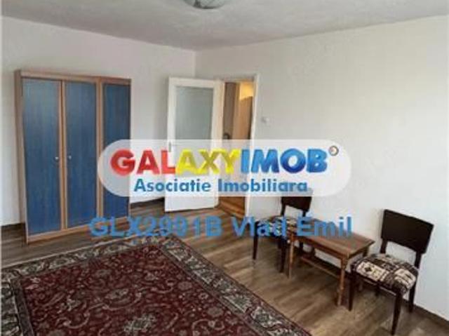 Apartament 3 camere de Inchiriat Apusului