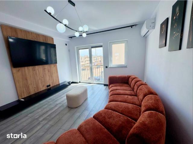 Apartament 3 camere de închiriat, balcon și loc de parcare