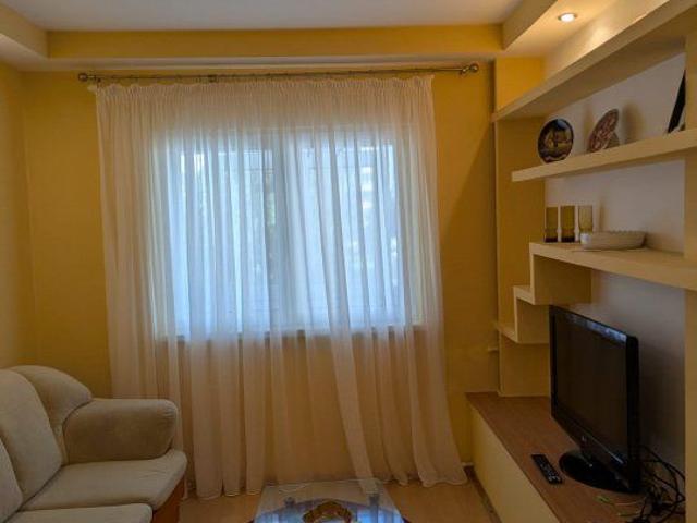 Apartament 3 camere de inchiriat Casa de Cultura termen lung