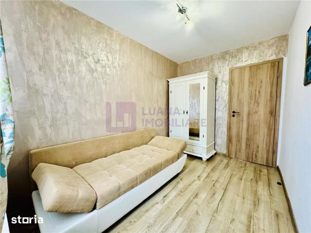 Apartament 3 camere de inchiriat | decomandat | renovat | Strand |