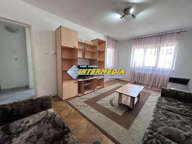 Apartament 3 camere de inchiriat etaj 1 Alba Iulia Zona Cetate Mobilat Complet