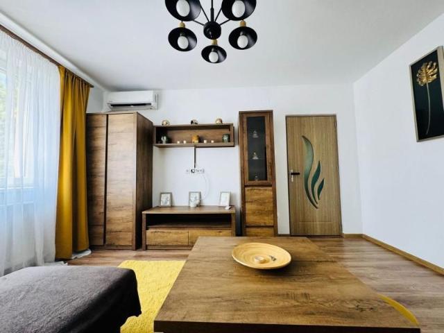 Apartament 3 camere de inchiriat | Gara De Nord | 5 Min Metrou