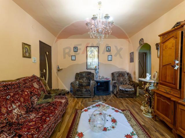 apartament 3 camere de închiriat în zona p ta garii