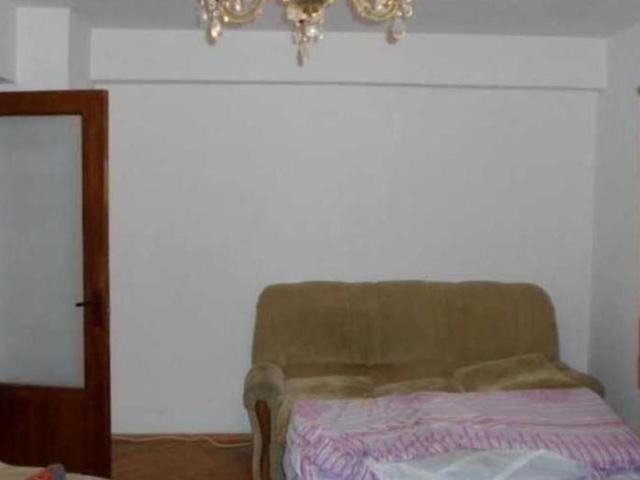 Apartament 3 camere de inchiriat in Ploiesti, langa UCECOM