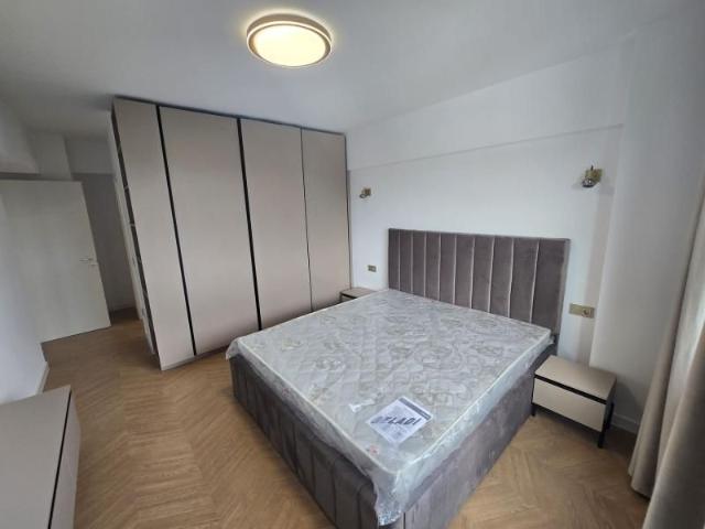 Apartament 3 camere de inchiriat, mobilat si utilat LUX, zona Mall