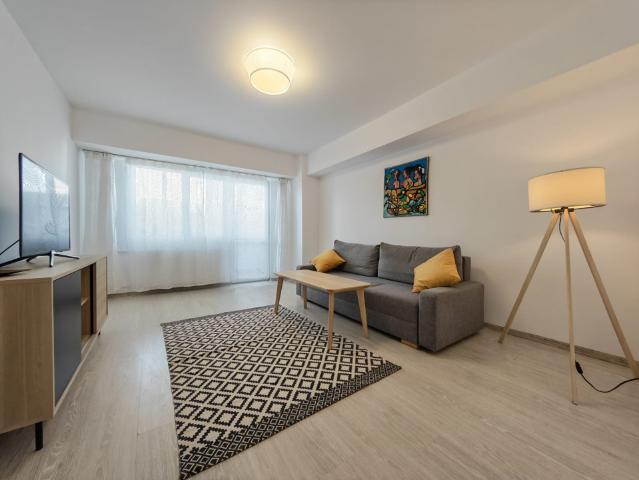 apartament 3 camere de inchiriat p ta victoriei bucuresti