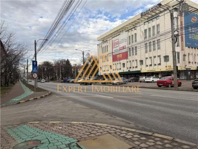Apartament 3 camere de inchiriat parter vis a vis de Magazin Bucovina