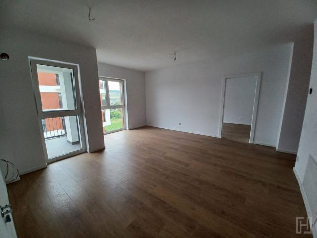 Apartament 3 camere de inchiriat, parcare, Floresti Oncos NEMOBILAT