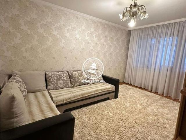 Apartament 3 camere de inchiriat, Podu Ros