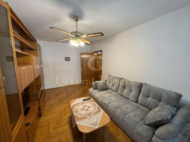 Apartament 3 camere de închiriat | Răcădău – Parcare inclusa