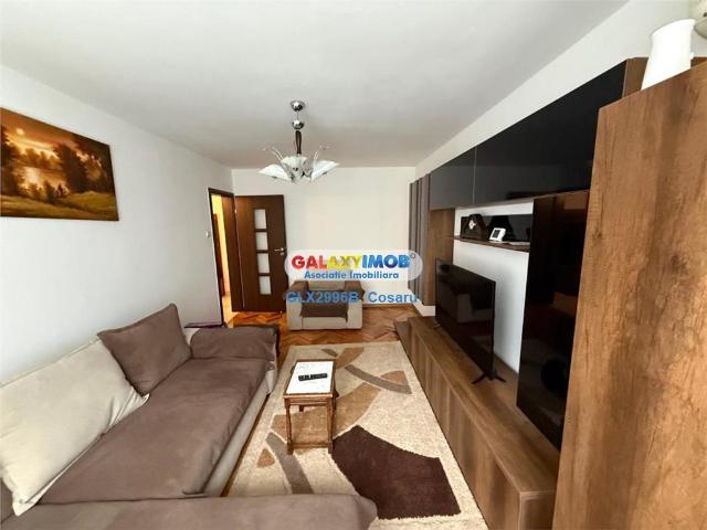 apartament 3 camere de inchiriat rahova parcare inclusa
