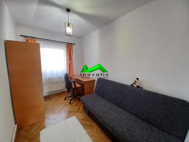 Apartament 3 camere de inchiriat Sibiu Scoala de Inot
