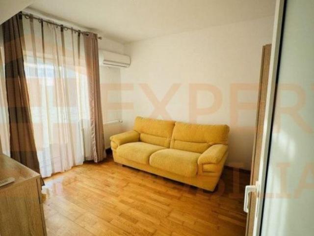 Apartament 3 camere de inchiriat, situat in zona Faleza Nord Constanta