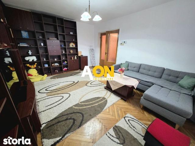 Apartament 3 Camere de Inchiriat Strada Closca