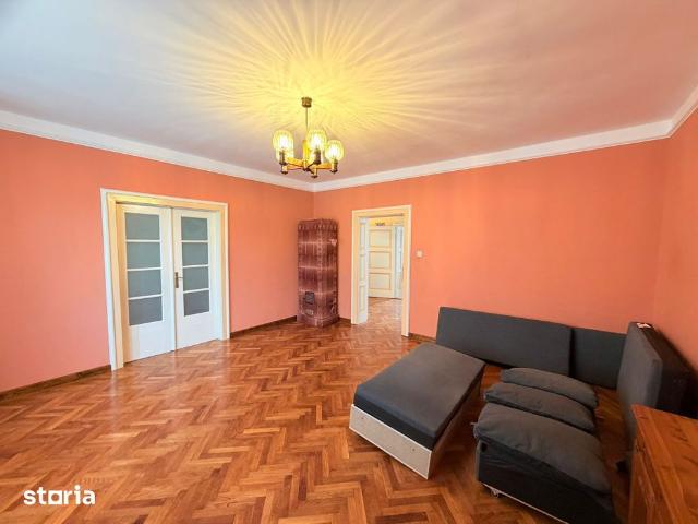 Apartament 3 camere de inchriat Str. Victor Babes