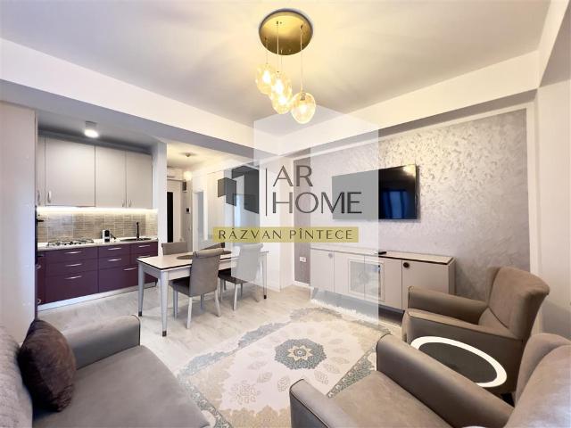 Apartament 3 camere de lux, curte proprie, bloc nou, central, Ploiesti