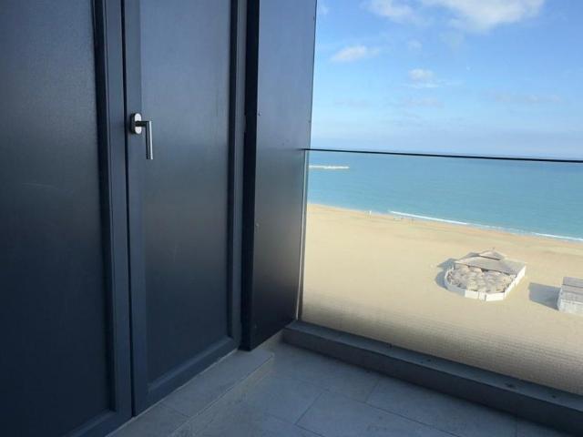 Apartament 3 camere de lux – Faleza Nord Vedere panoramică la mare AXI121