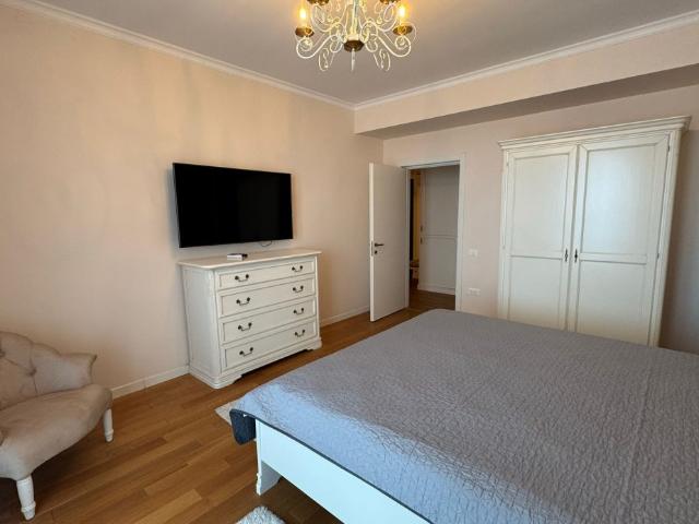 Apartament 3 camere de lux – Faleza Nord Vedere panoramică la mare AXI54