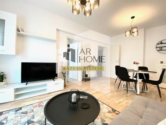 Apartament 3 camere de lux, parcare privata, MRS Smart Albert Ploiesti