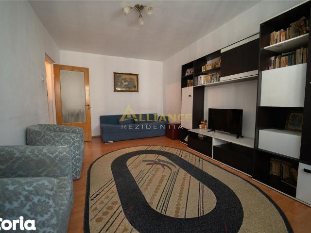 Apartament 3 camere de vanzare – 3 minute Metrou Tineretului si Parcul