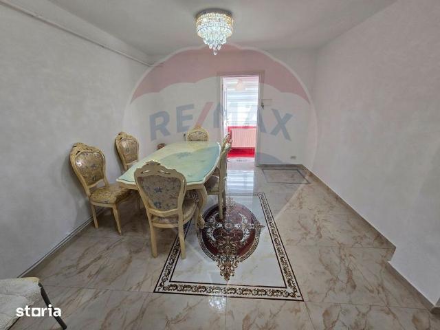 Apartament 3 camere de vânzare la parter, zona Nord Fiald