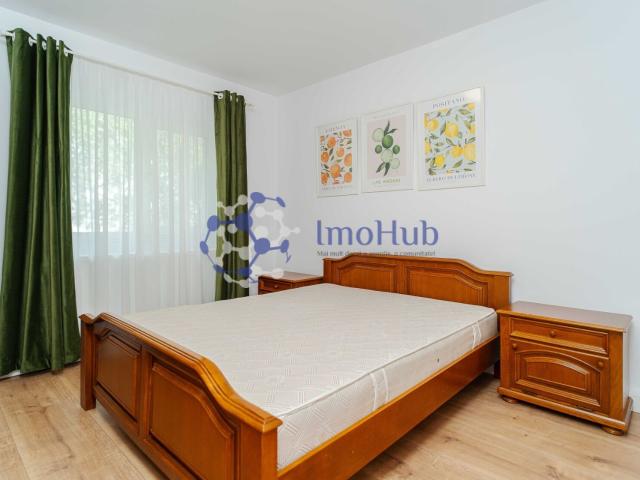 Apartament 3 camere decomandat, 2 bai si garaj in Nicolina