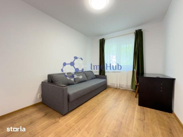 Apartament 3 camere decomandat, 2 bai si garaj in Nicolina