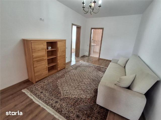 Apartament 3 camere decomandat 2 bai parcare Sura Mare