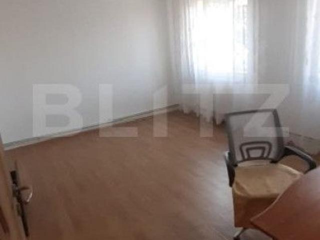 Apartament 3 camere decomandat