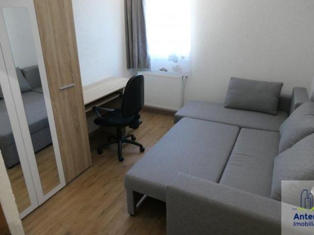 Apartament 3 camere decomandat