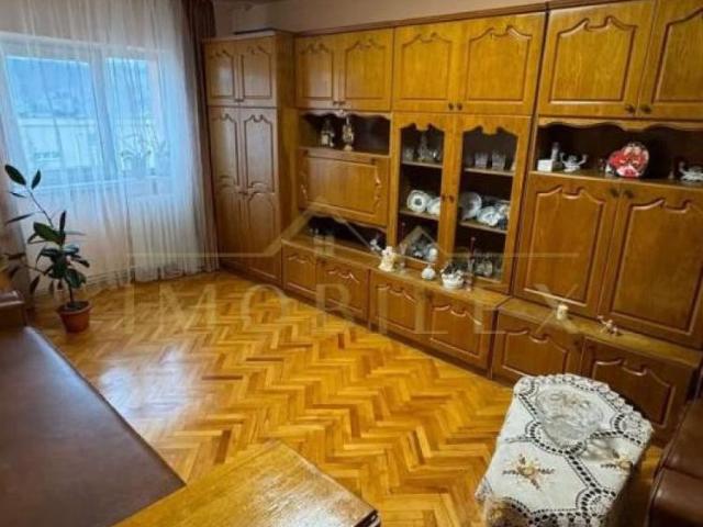 Apartament 3 camere, decomandat, 65mp, zona Manastur