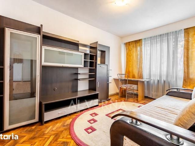 Apartament 3 camere | decomandat | 70mp + balcon | parcare | Manastur