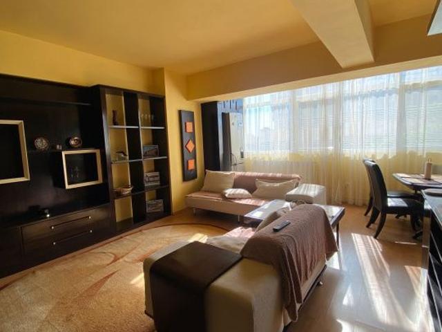 Apartament 3 camere, decomandat, 78 mp, zona Centru