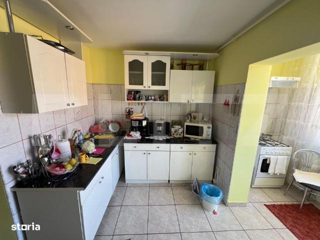 Apartament 3 camere decomandat, 79 m², 2 bai, zona Cetate – etaj 4