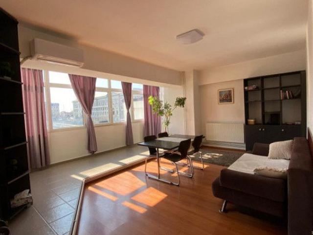Apartament 3 camere, decomandat, 85 mp, zona Ultracentral