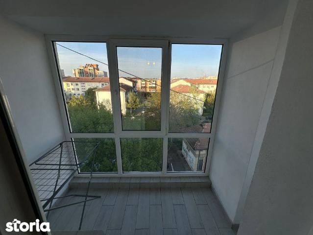 Apartament 3 camere, decomandat, 98 mp, zona Promenada