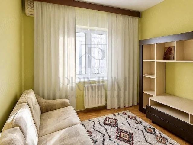 Apartament 3 camere decomandat | Complex Studentesc – Sala Olimpia | C