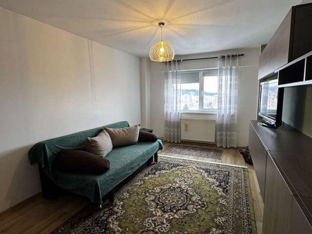 Apartament 3 camere decomandat, cu balcon, Brasov